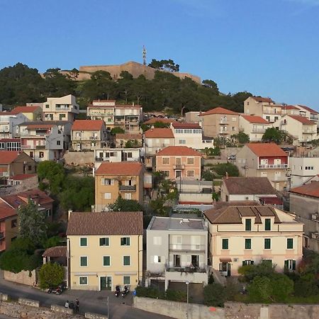 שיבניק Apartman Miriam מראה חיצוני תמונה