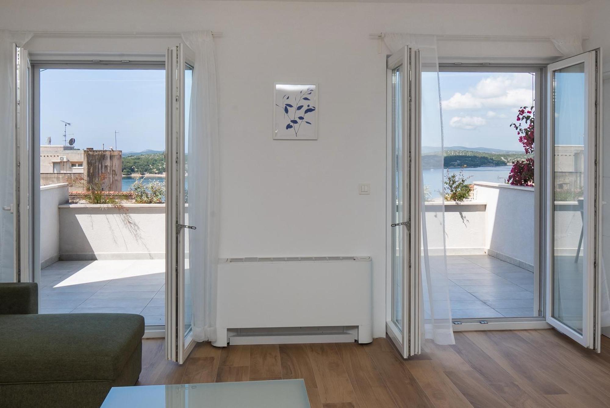 שיבניק Apartman Miriam מראה חיצוני תמונה