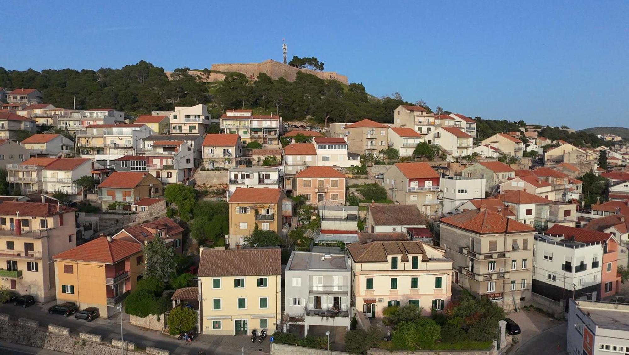 שיבניק Apartman Miriam מראה חיצוני תמונה